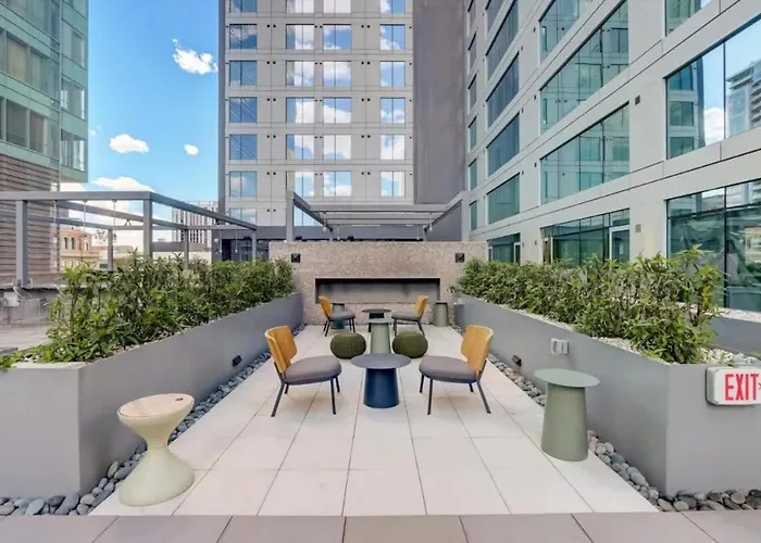 Boulevard Highrise Stu Sky Pool Gym 38 Apartment